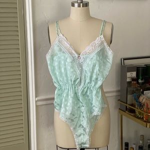 Vintage lace lingerie bodysuit, L
